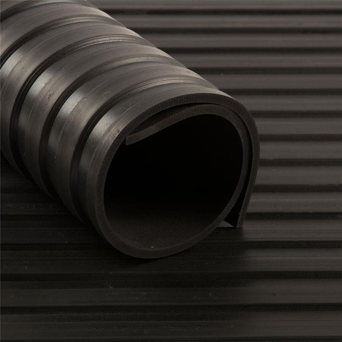 Tap. caout 3mm strie large noir 1,2m det Tap. caout 3mm strie large noir 1,2m det