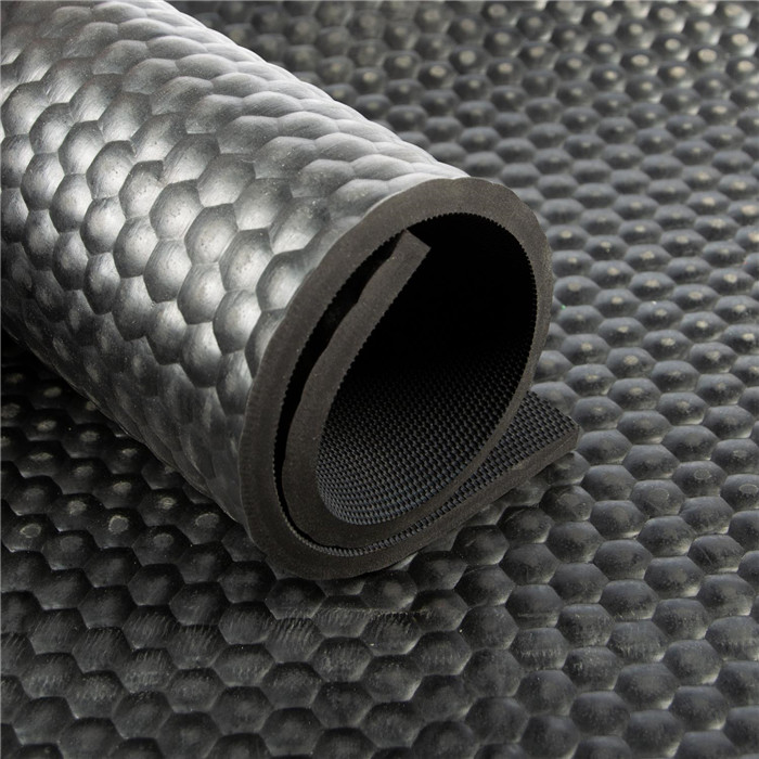 Tapis martelé 8mm noir 1,80m 10m Tapis martelé 8mm noir 1,80m 10m